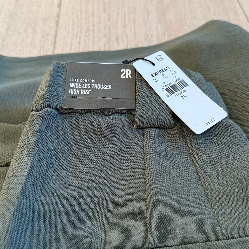 Express High Waisted Pleated Trouser in Olive Green Size 2 - Picture 10 of 14